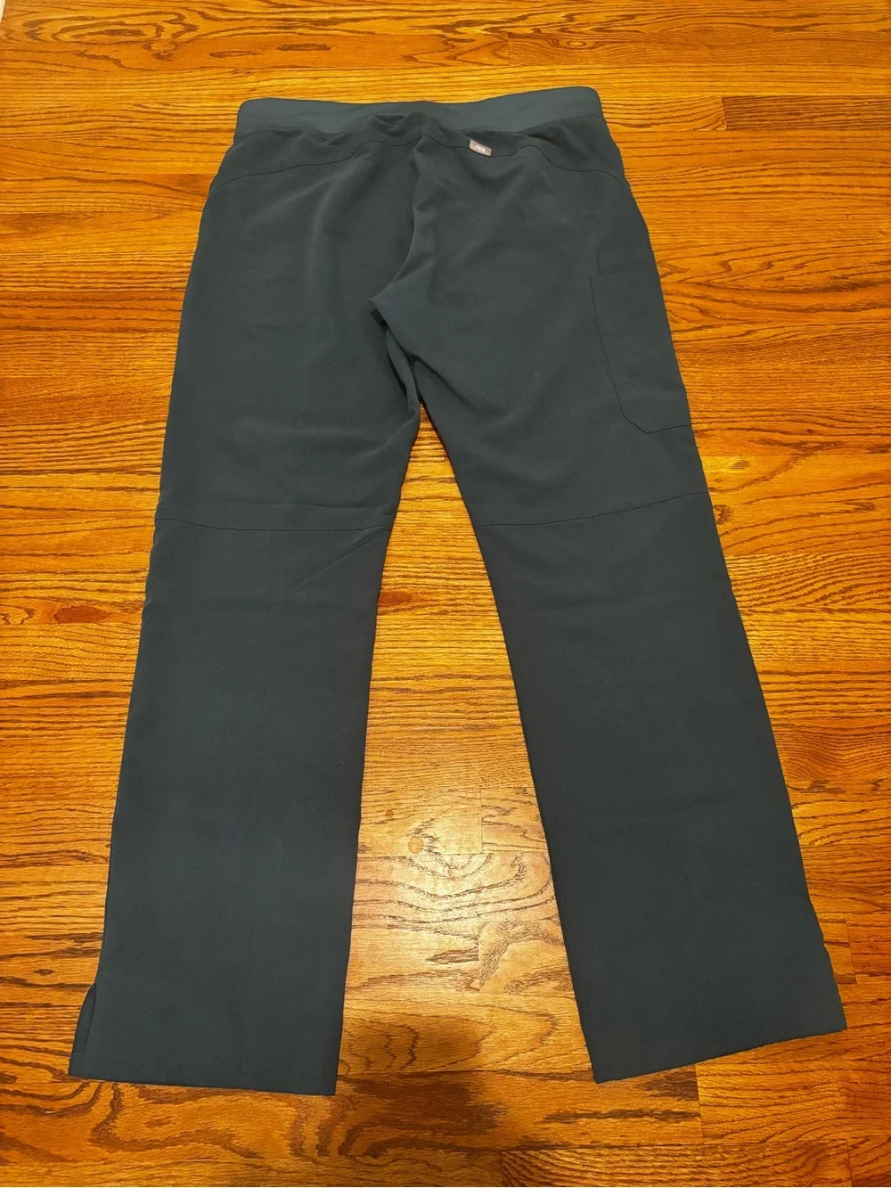 Figs Women's Dark Teal Scrub Pants & Top Set